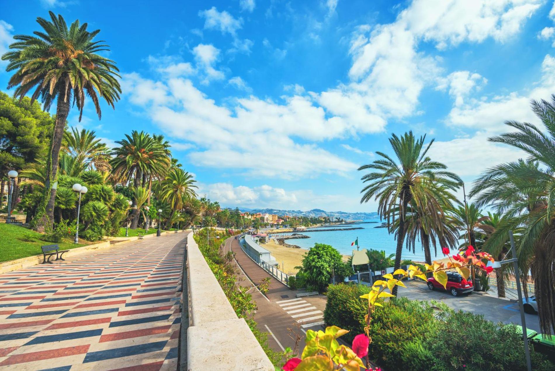 La Pace, Il Sole, Il Mare - Sanremo Casa Indipendente Vista Mare, Posto Auto Privato, Ampio Spazio Esterno Attrezzato, A Pochi Minuti Dalle Spiagge Luaran gambar